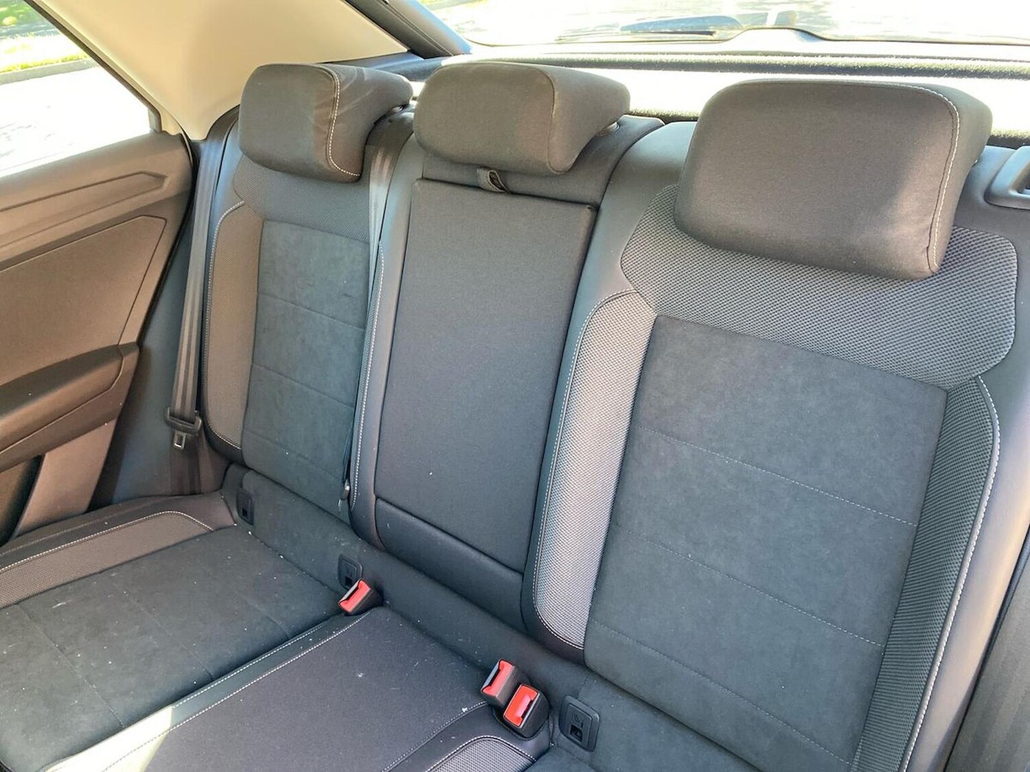 Used Volkswagen T-Roc 2024 for sale - 76030345: Photo 16