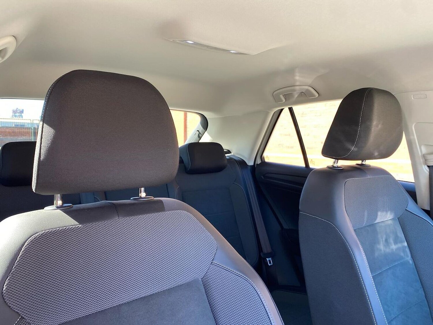 Used Volkswagen T-Roc 2024 for sale - 76030345: Photo 31