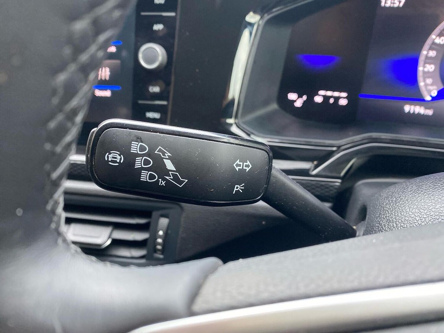 Used Volkswagen Polo 2024 for sale - 77488008: Photo 28