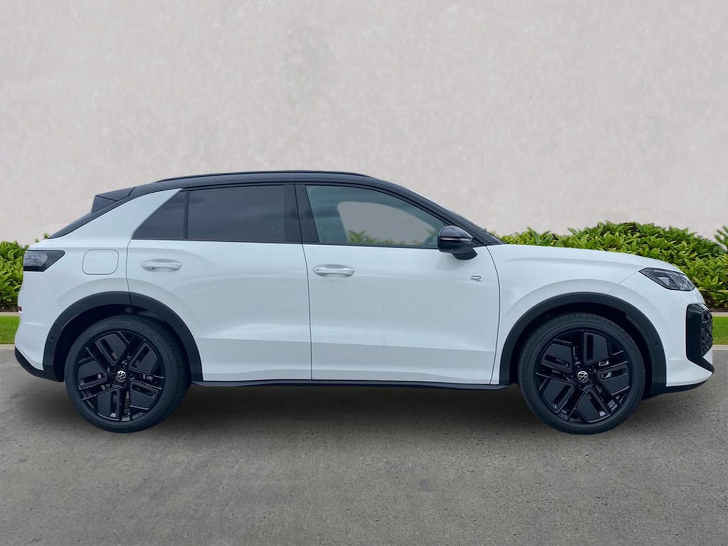 Used Volkswagen T-Roc 2026 for sale - 78195431: Photo 3