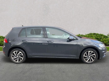 Used Volkswagen Golf 2020 for sale - 75956807: Photo