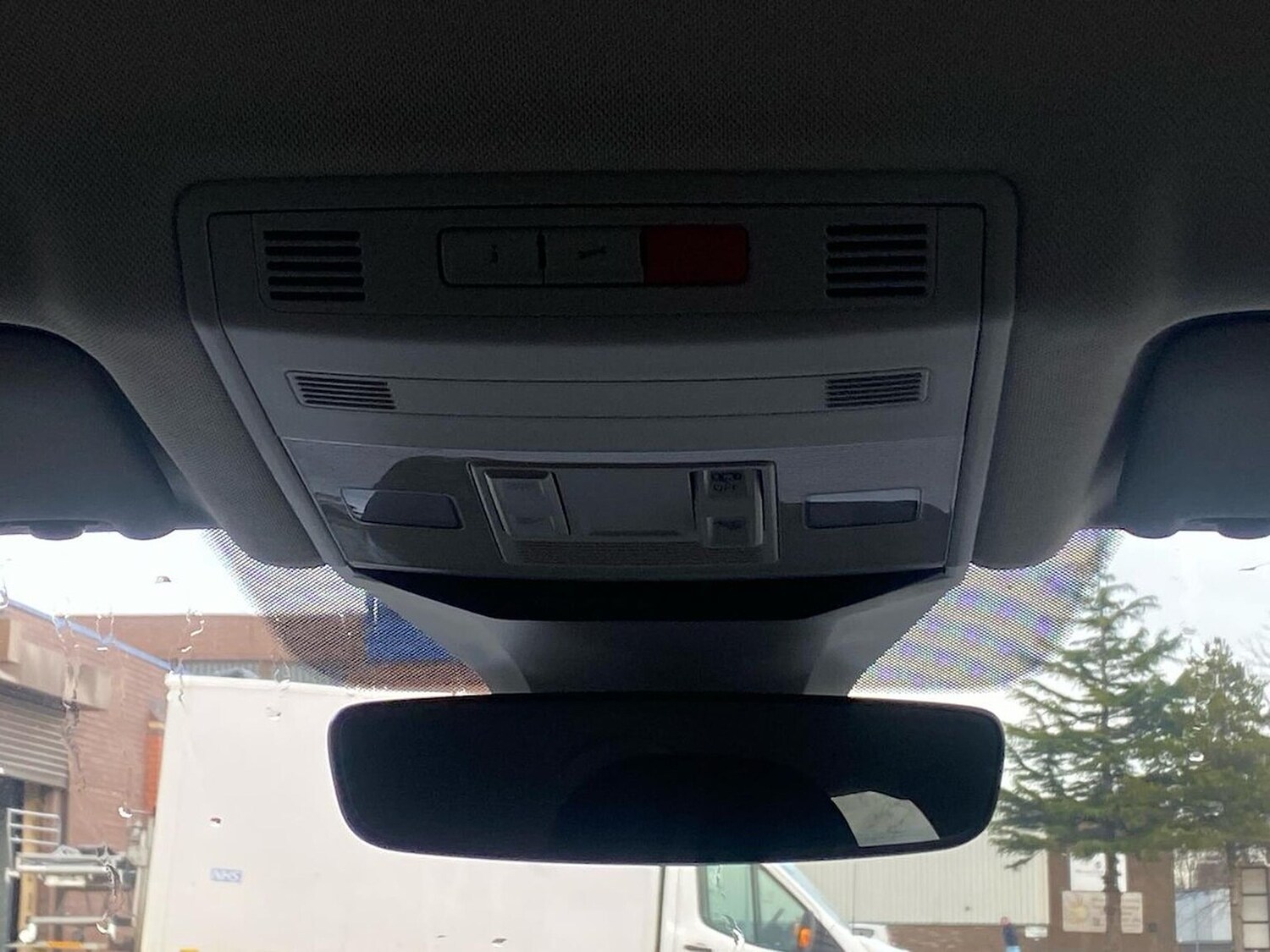 Used Volkswagen T-Roc 2025 for sale - 78195570: Photo 14