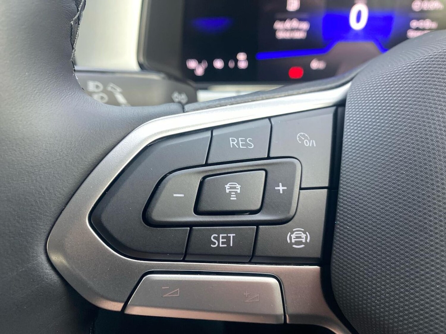 Used Volkswagen T-Roc 2025 for sale - 78195570: Photo 26