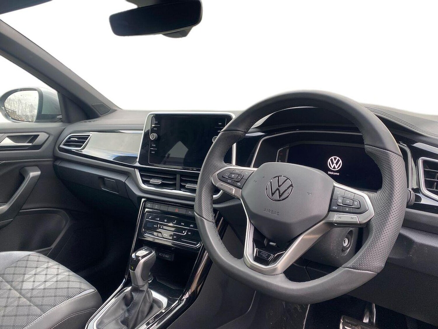 Used Volkswagen T-Roc 2025 for sale - 78070633: Photo 15