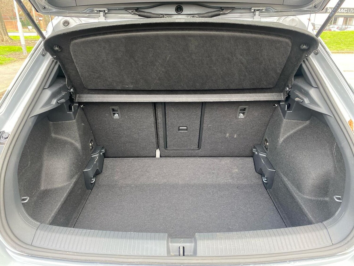 Used Volkswagen T-Roc 2025 for sale - 78070633: Photo 17