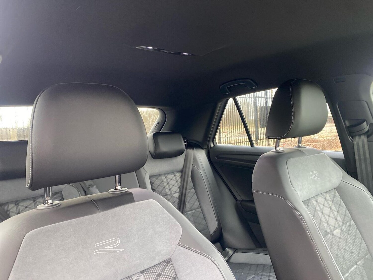 Used Volkswagen T-Roc 2025 for sale - 78070633: Photo 31