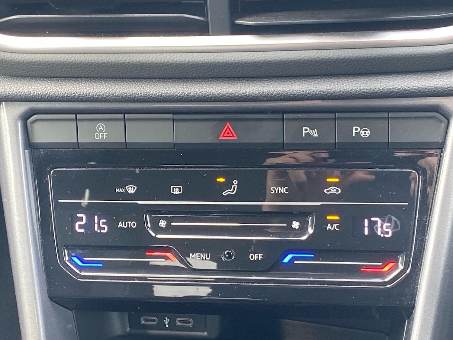 Used Volkswagen T-Roc 2022 for sale - 76149703: Photo 12