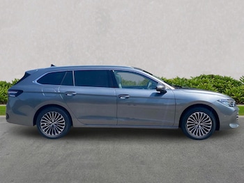 Used Volkswagen Passat 2026 for sale - 79302015: Photo