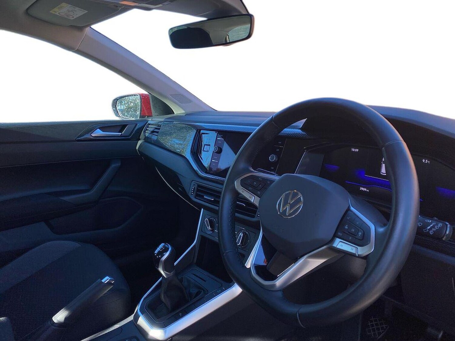 Used Volkswagen Polo 2024 for sale - 76102485: Photo 15