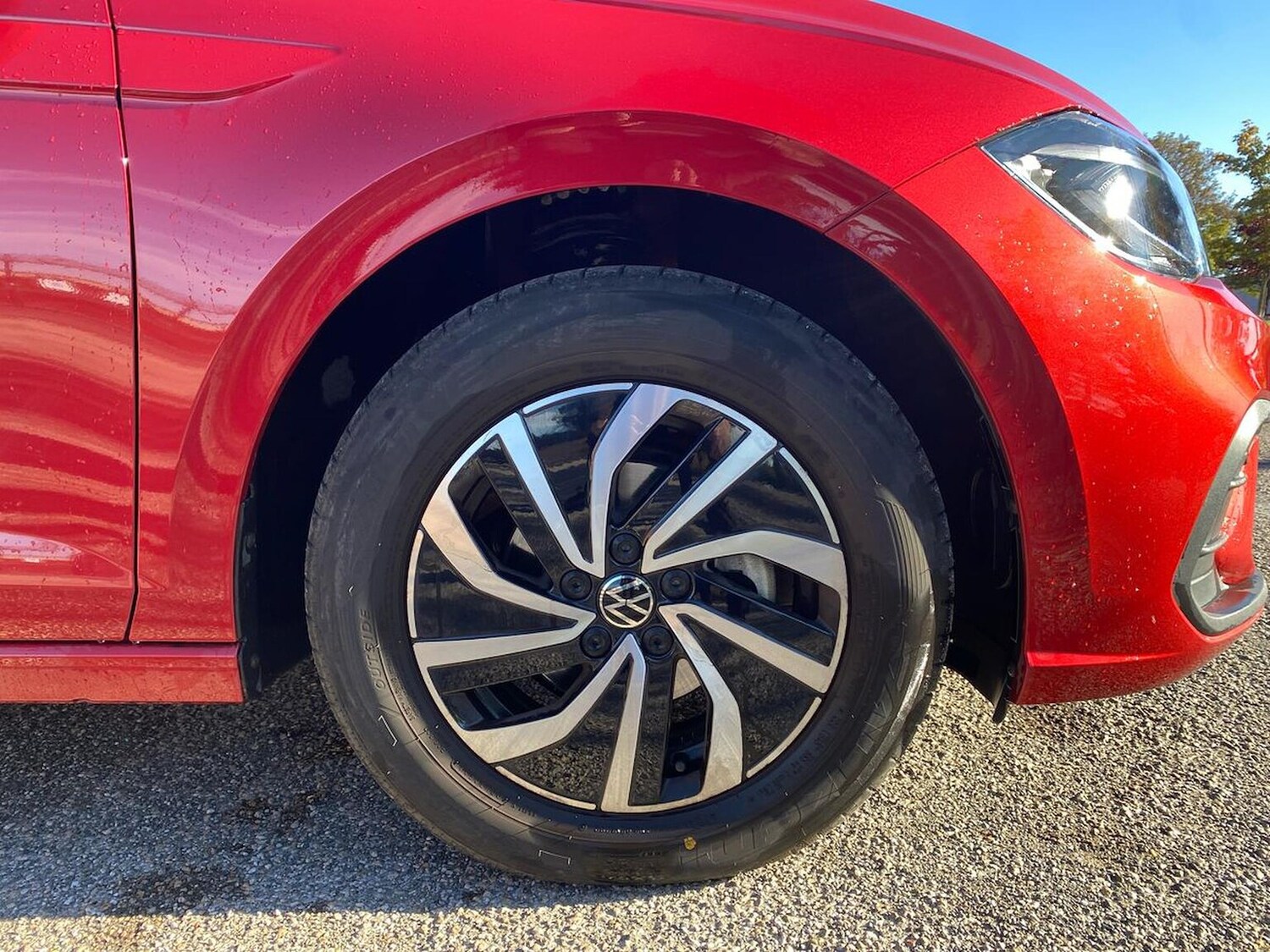 Used Volkswagen Polo 2024 for sale - 76102485: Photo 6