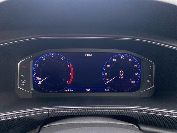 Used Volkswagen T-Cross 2025 for sale - 76149708: Photo 10