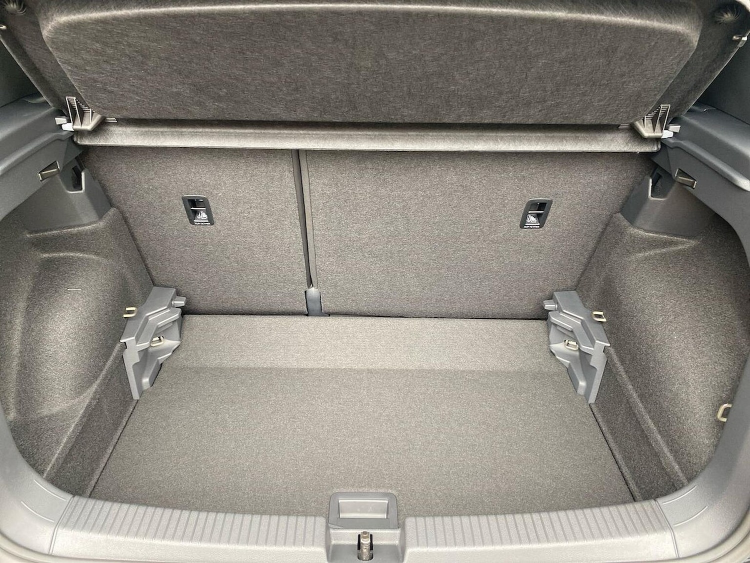 Used Volkswagen T-Cross 2025 for sale - 76149708: Photo 17