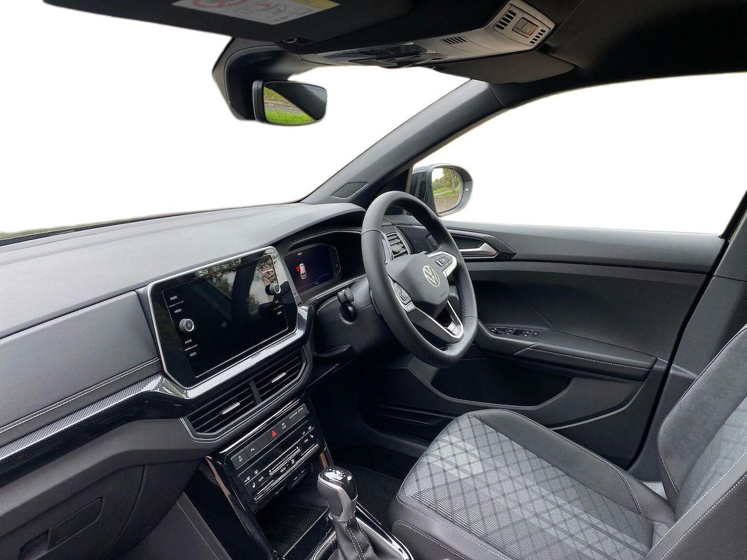 Used Volkswagen T-Cross 2025 for sale - 76149708: Photo 7