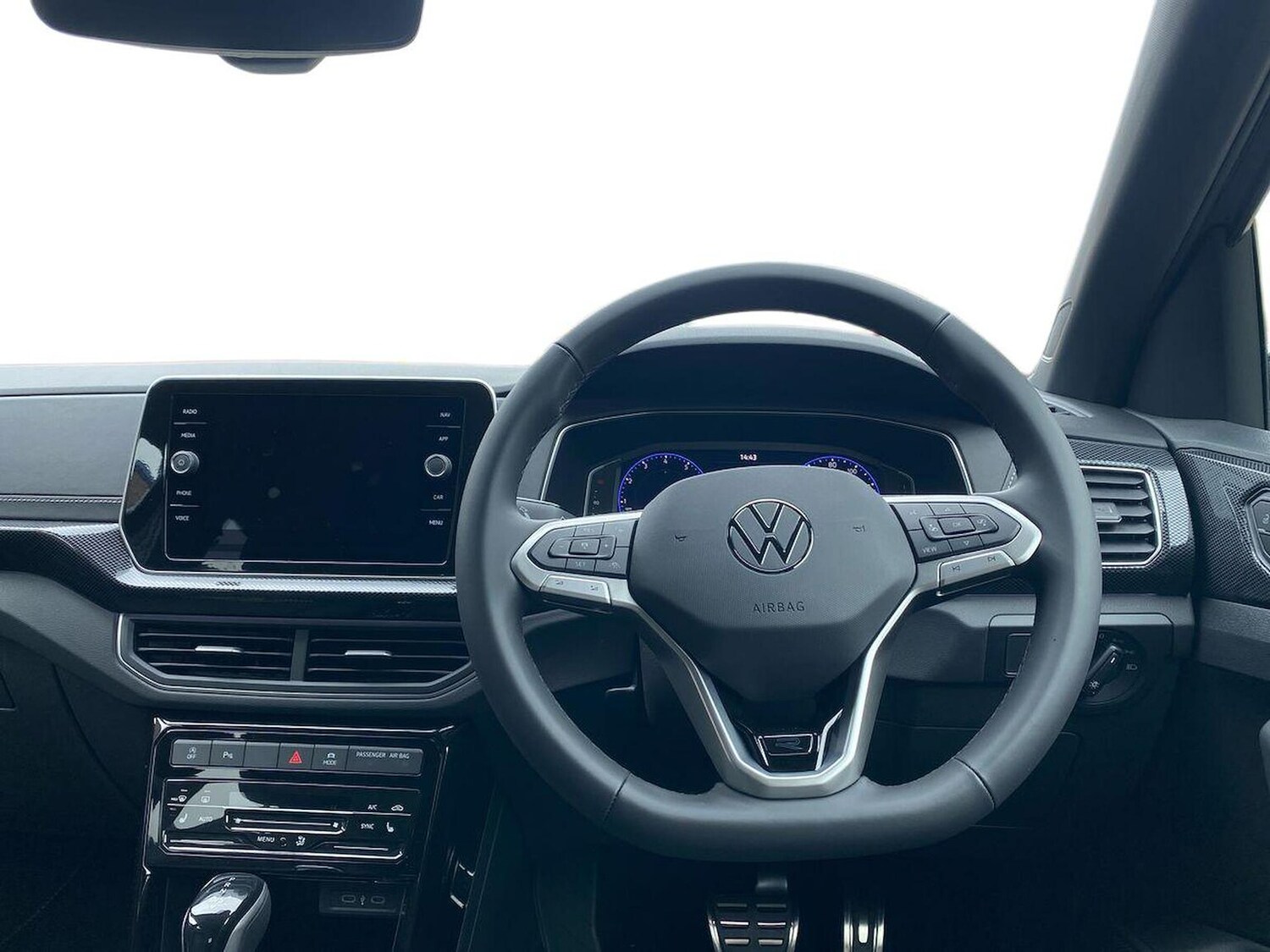 Used Volkswagen T-Cross 2025 for sale - 76149708: Photo 9