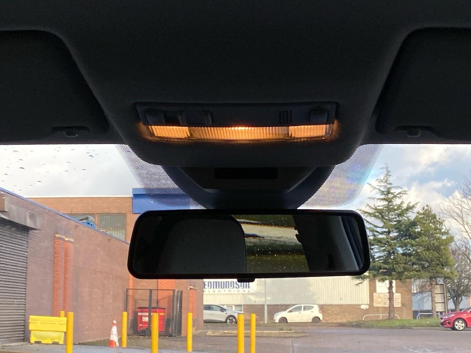 Used Volkswagen up! 2021 for sale - 76687314: Photo 14