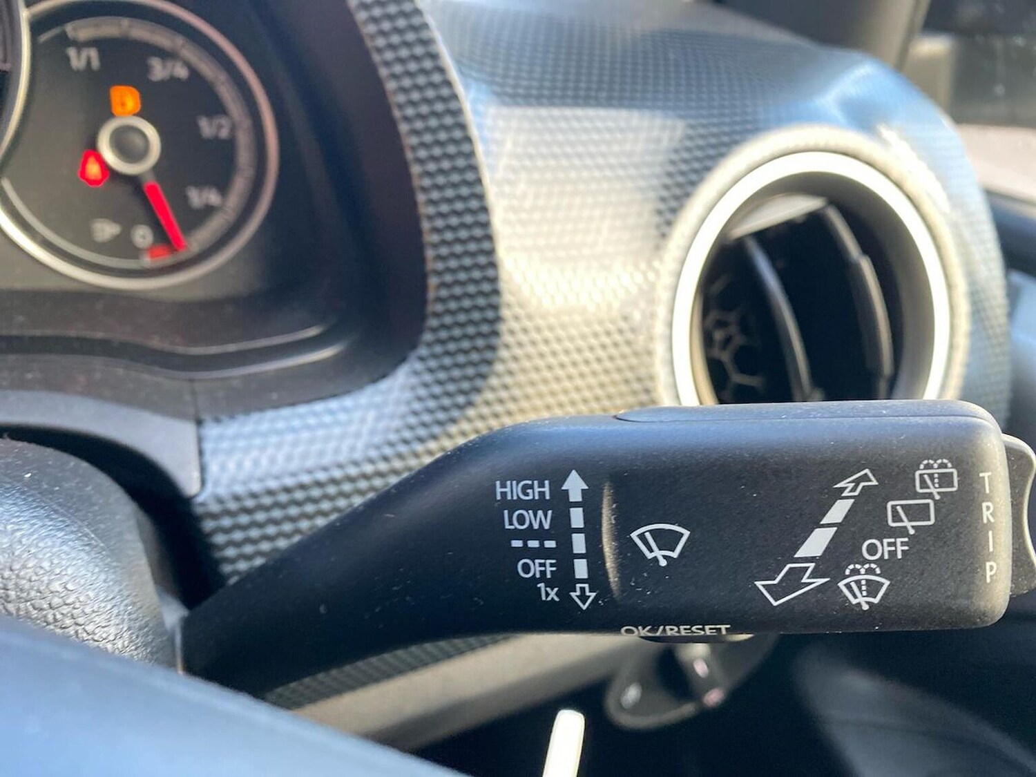 Used Volkswagen up! 2021 for sale - 76687314: Photo 23