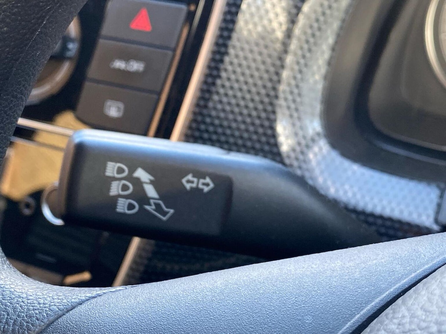 Used Volkswagen up! 2021 for sale - 76687314: Photo 24