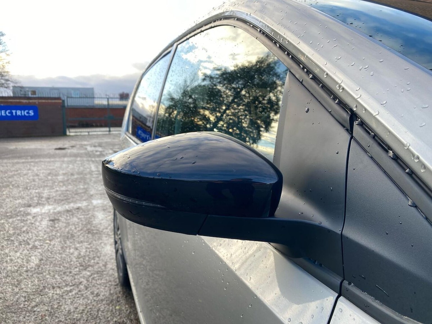 Used Volkswagen up! 2021 for sale - 76687314: Photo 32