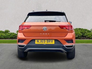 Used Volkswagen T-Roc 2019 for sale - 79342500: Photo