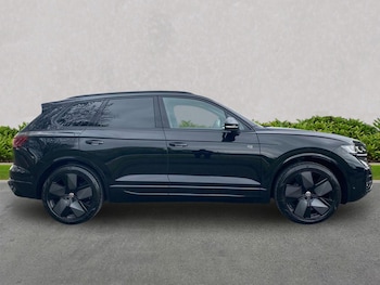 Used Volkswagen Touareg 2025 for sale - 78470292: Photo