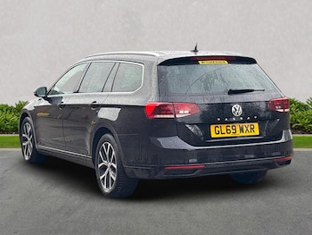 Used Volkswagen Passat 2019 for sale - 77516484: Photo