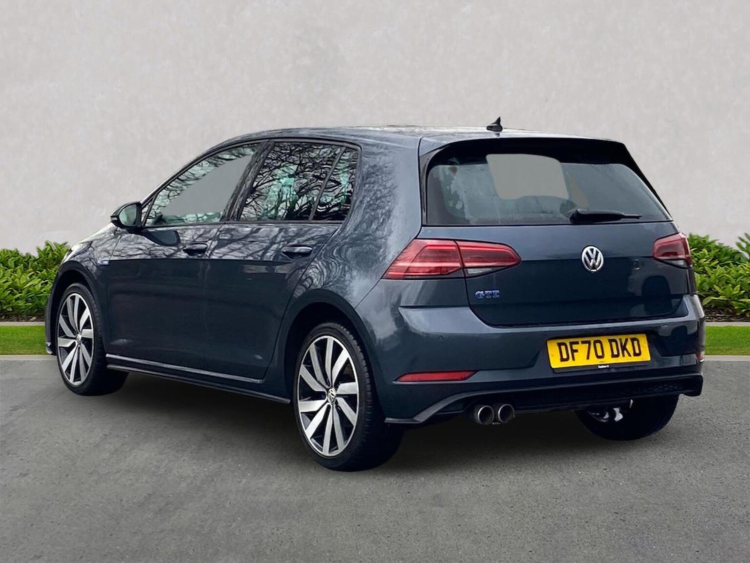Used Volkswagen Golf 2020 for sale - 77962299: Photo 2