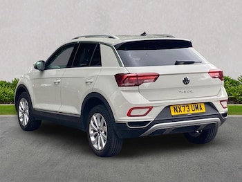 Used Volkswagen T-Roc 2023 for sale - 79386130: Photo
