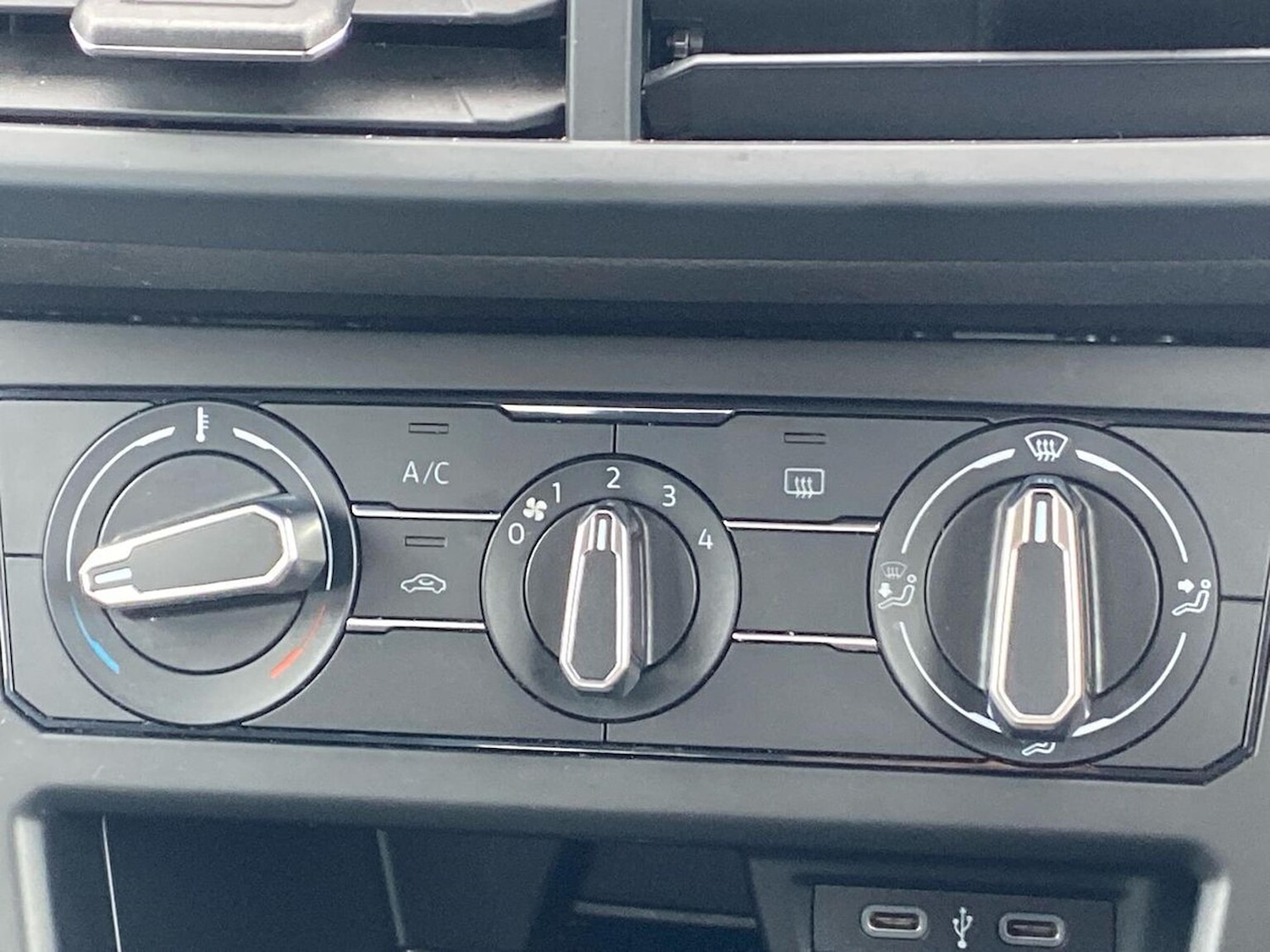 Used Volkswagen Polo 2023 for sale - 77984057: Photo 12