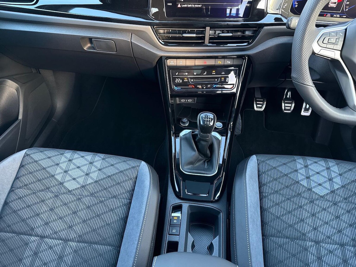 Used Volkswagen T-Roc 2025 for sale - 78018470: Photo 13