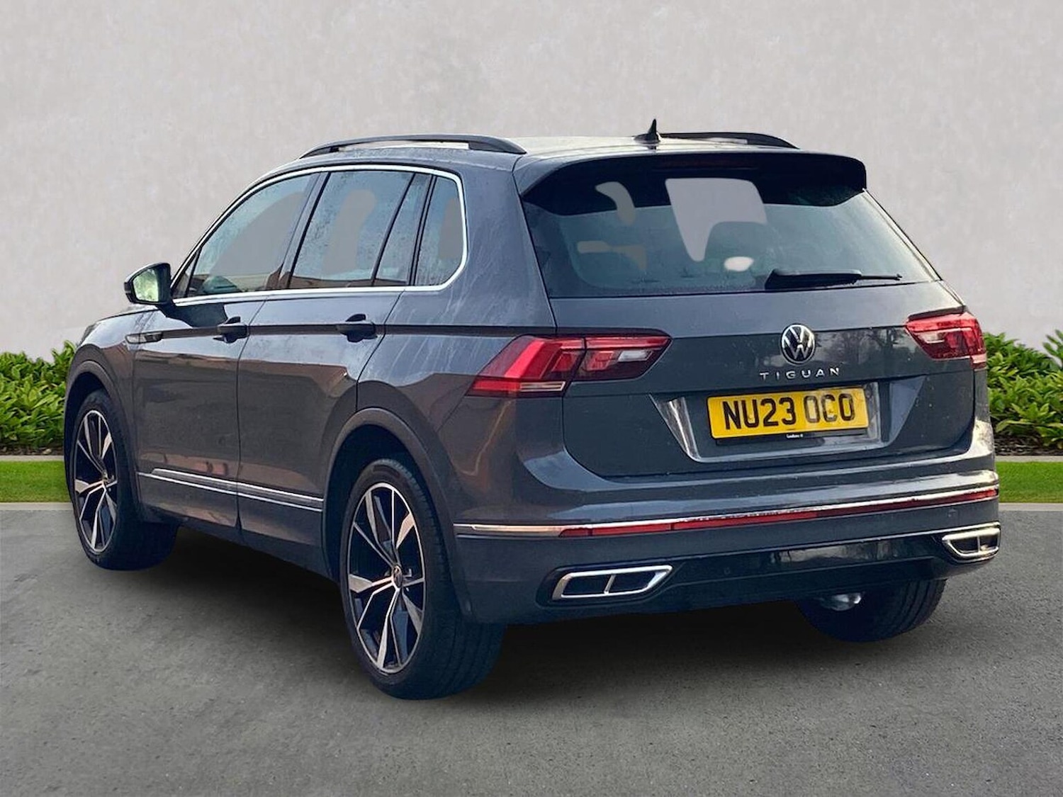 Used Volkswagen Tiguan 2023 for sale - 76490652: Photo 2