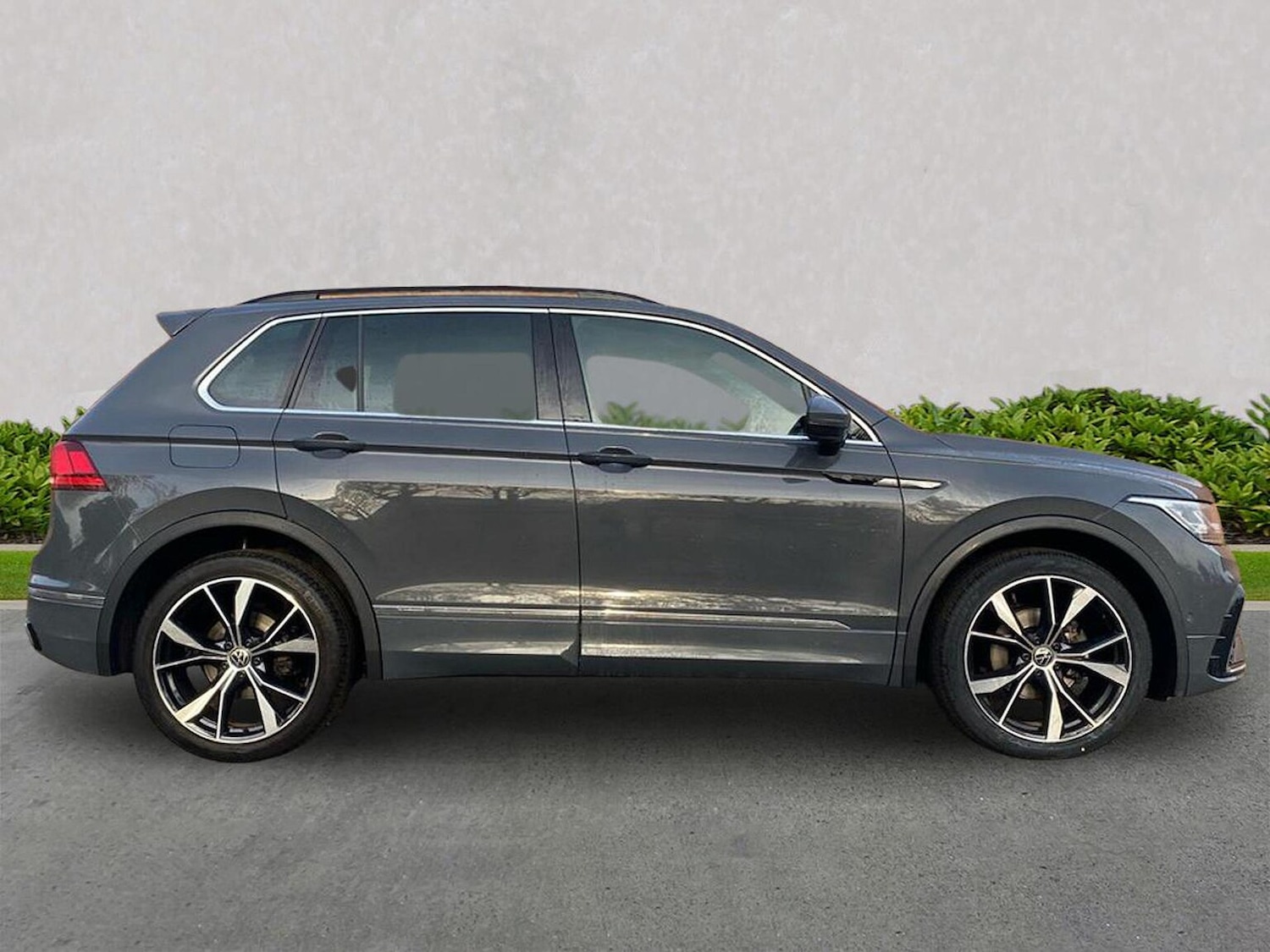 Used Volkswagen Tiguan 2023 for sale - 76490652: Photo 3
