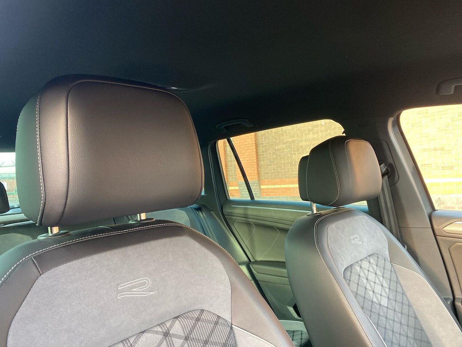 Used Volkswagen Tiguan 2023 for sale - 76490652: Photo 31