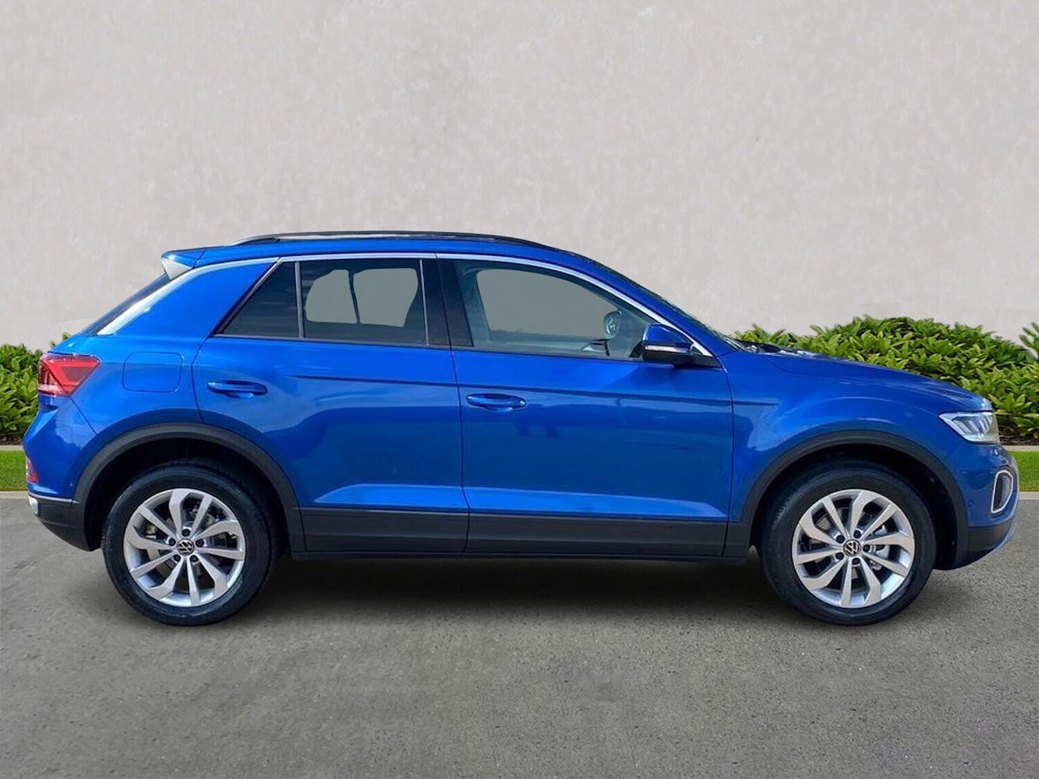 Used Volkswagen T-Roc 2025 for sale - 76288584: Photo 3