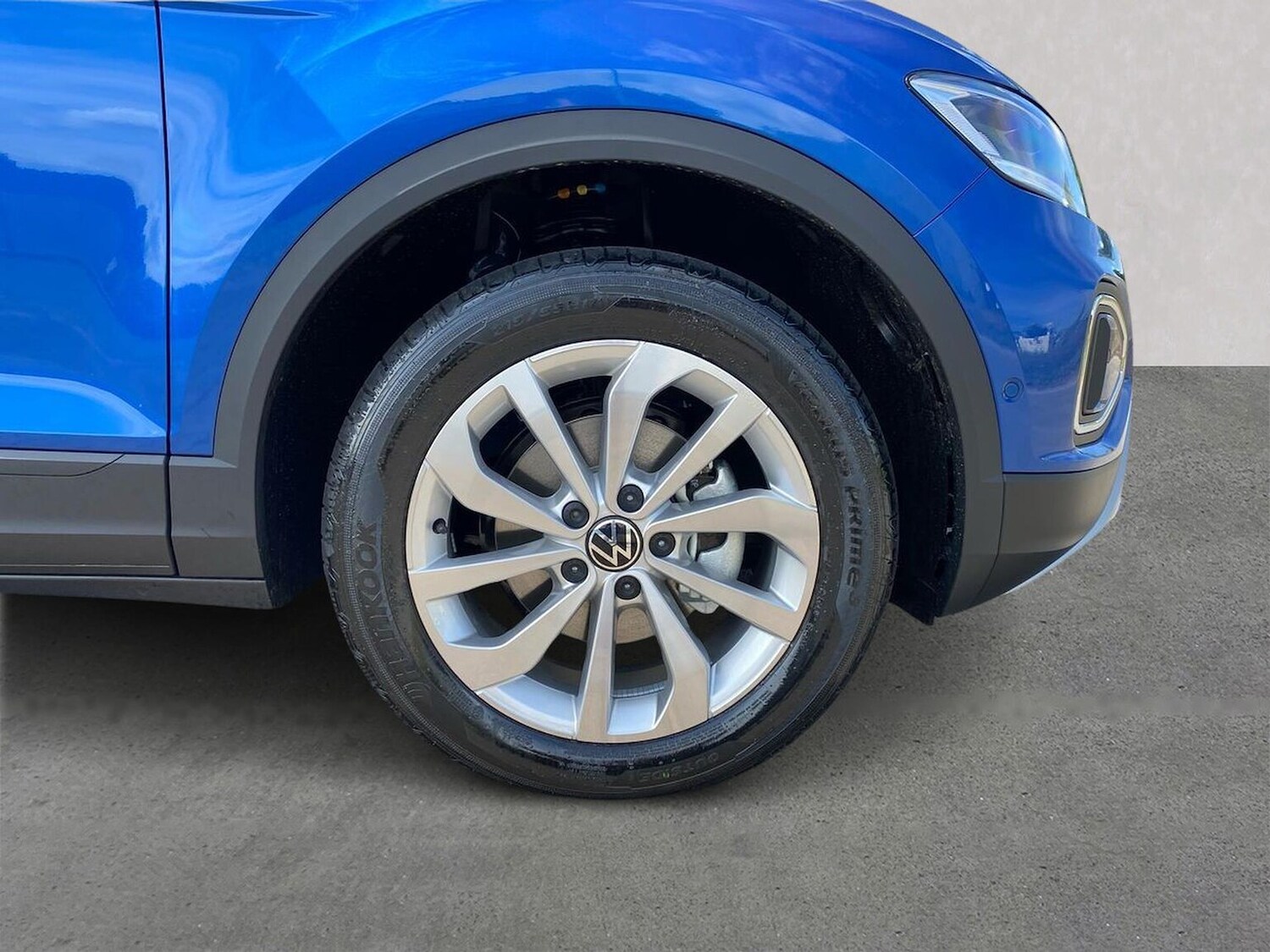 Used Volkswagen T-Roc 2025 for sale - 76288584: Photo 6