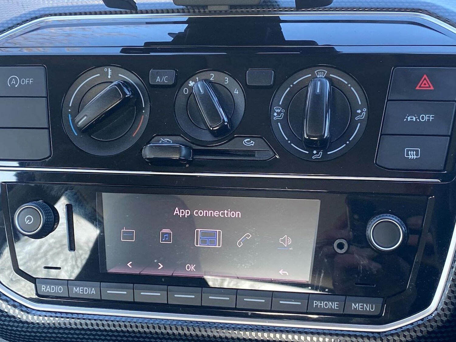 Used Volkswagen up! 2023 for sale - 78195290: Photo 22