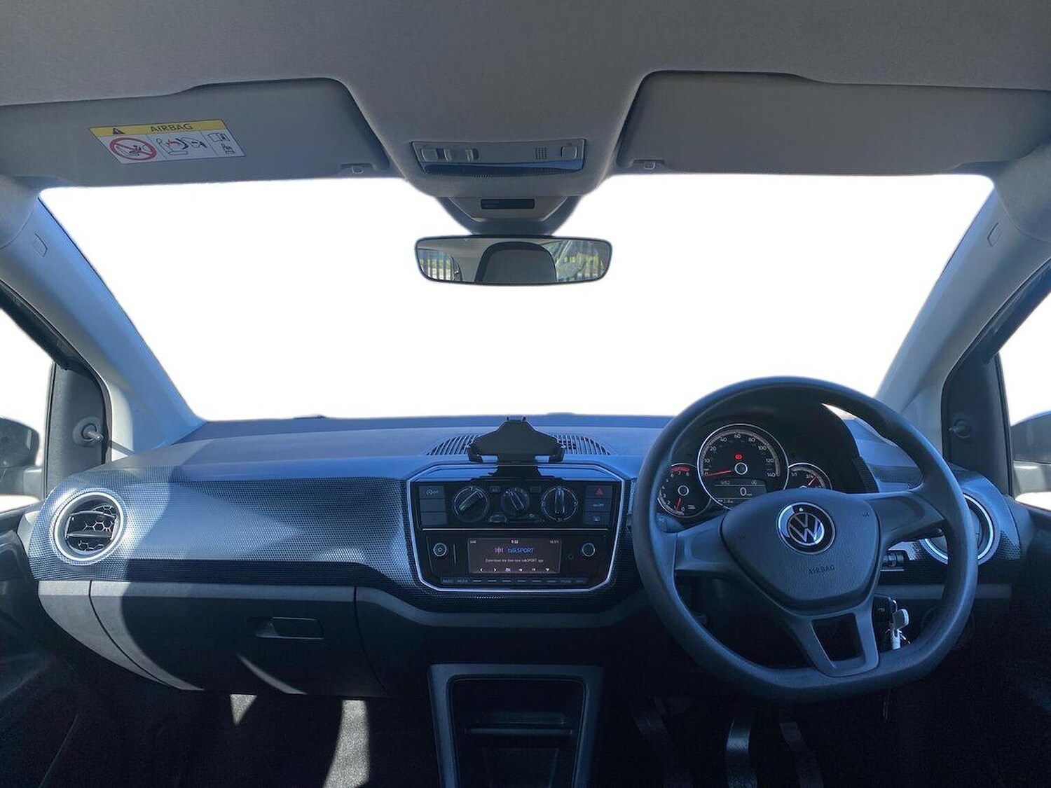 Used Volkswagen up! 2023 for sale - 78195290: Photo 8