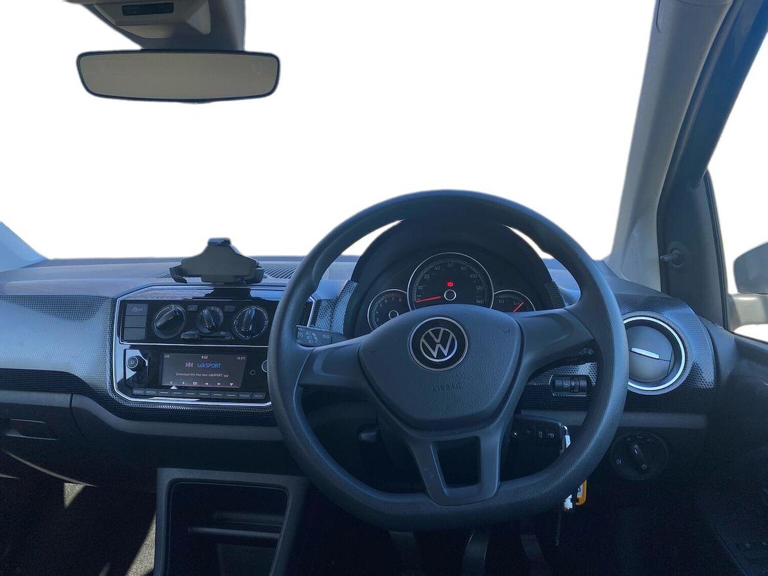 Used Volkswagen up! 2023 for sale - 78195290: Photo 9