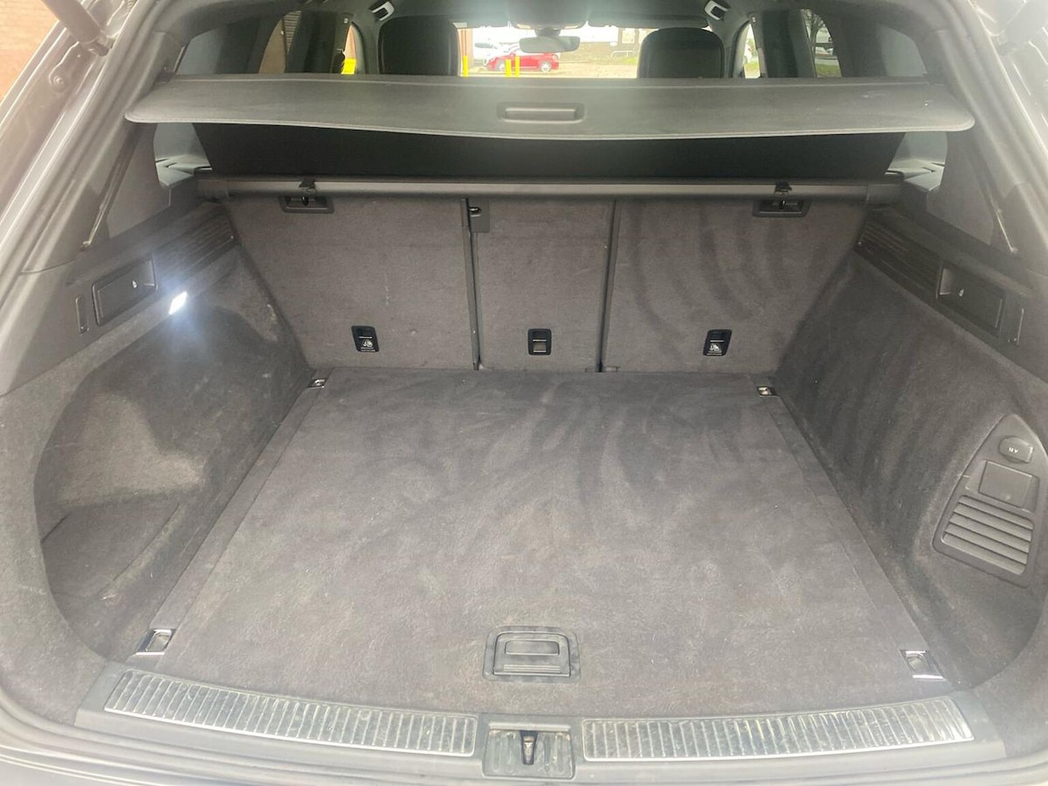 Used Volkswagen Touareg 2020 for sale - 76554282: Photo 18