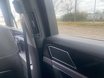 Used Volkswagen Touareg 2020 for sale - 76554282: Photo