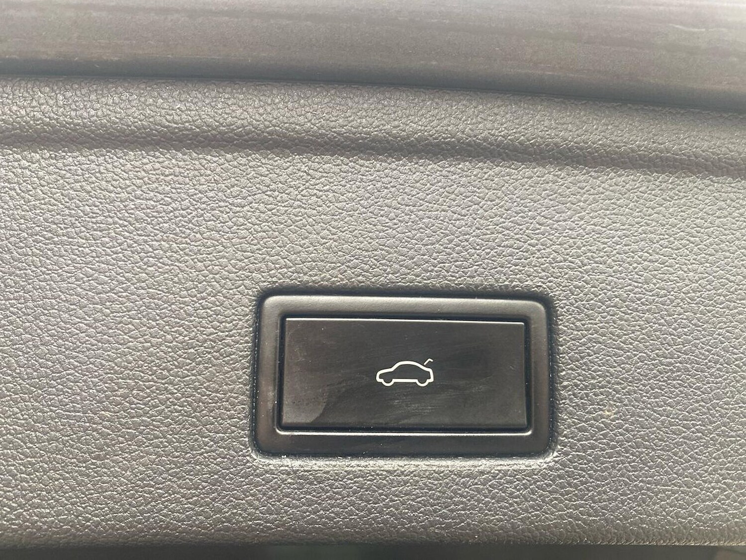 Used Volkswagen Touareg 2020 for sale - 76554282: Photo 39