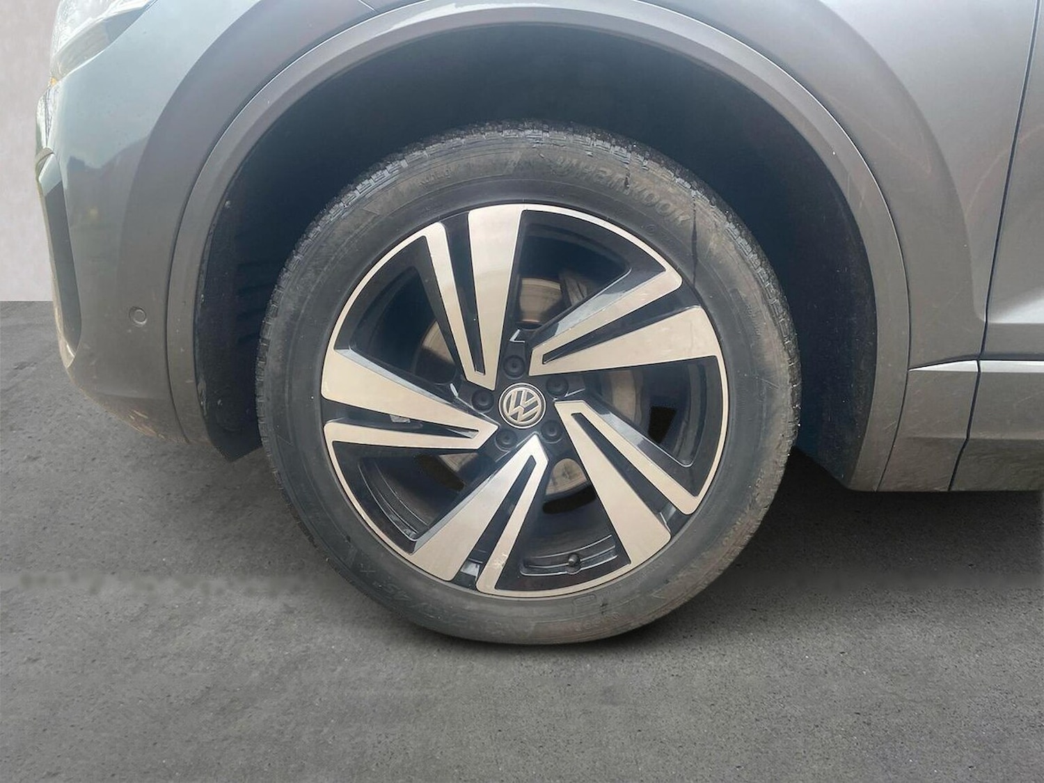 Used Volkswagen Touareg 2020 for sale - 76554282: Photo 7