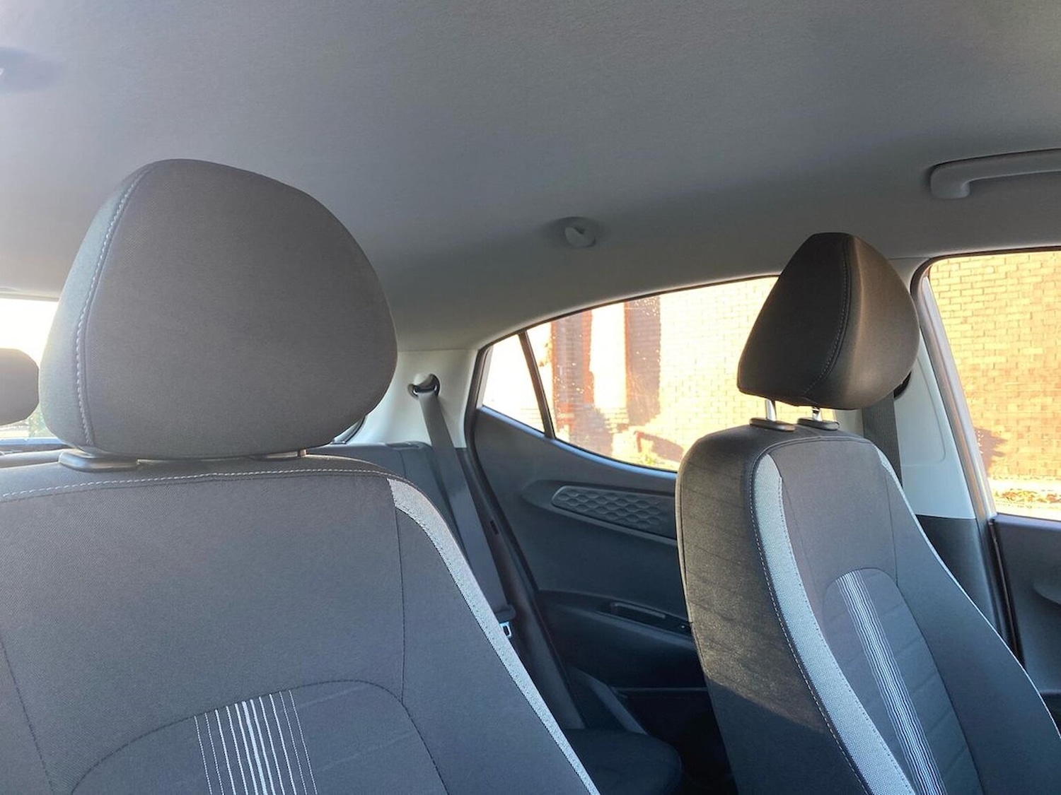 Used Hyundai i10 2024 for sale - 76402457: Photo 31