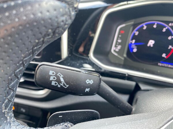Used Volkswagen T-Roc 2022 for sale - 75718042: Photo 29