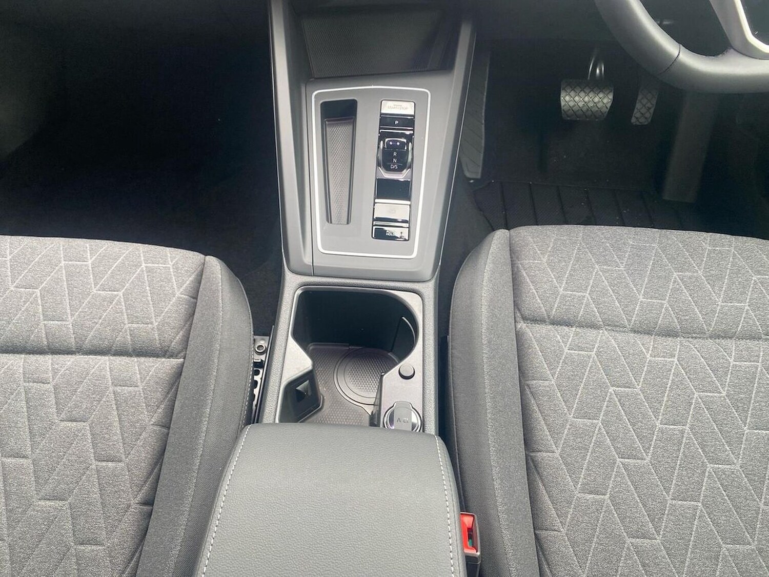 Used Volkswagen Golf 2025 for sale - 76212028: Photo 13