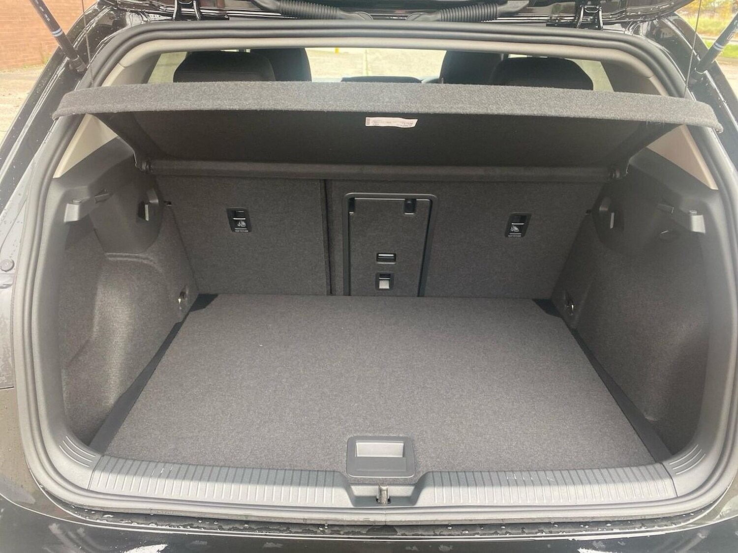 Used Volkswagen Golf 2025 for sale - 76212028: Photo 17