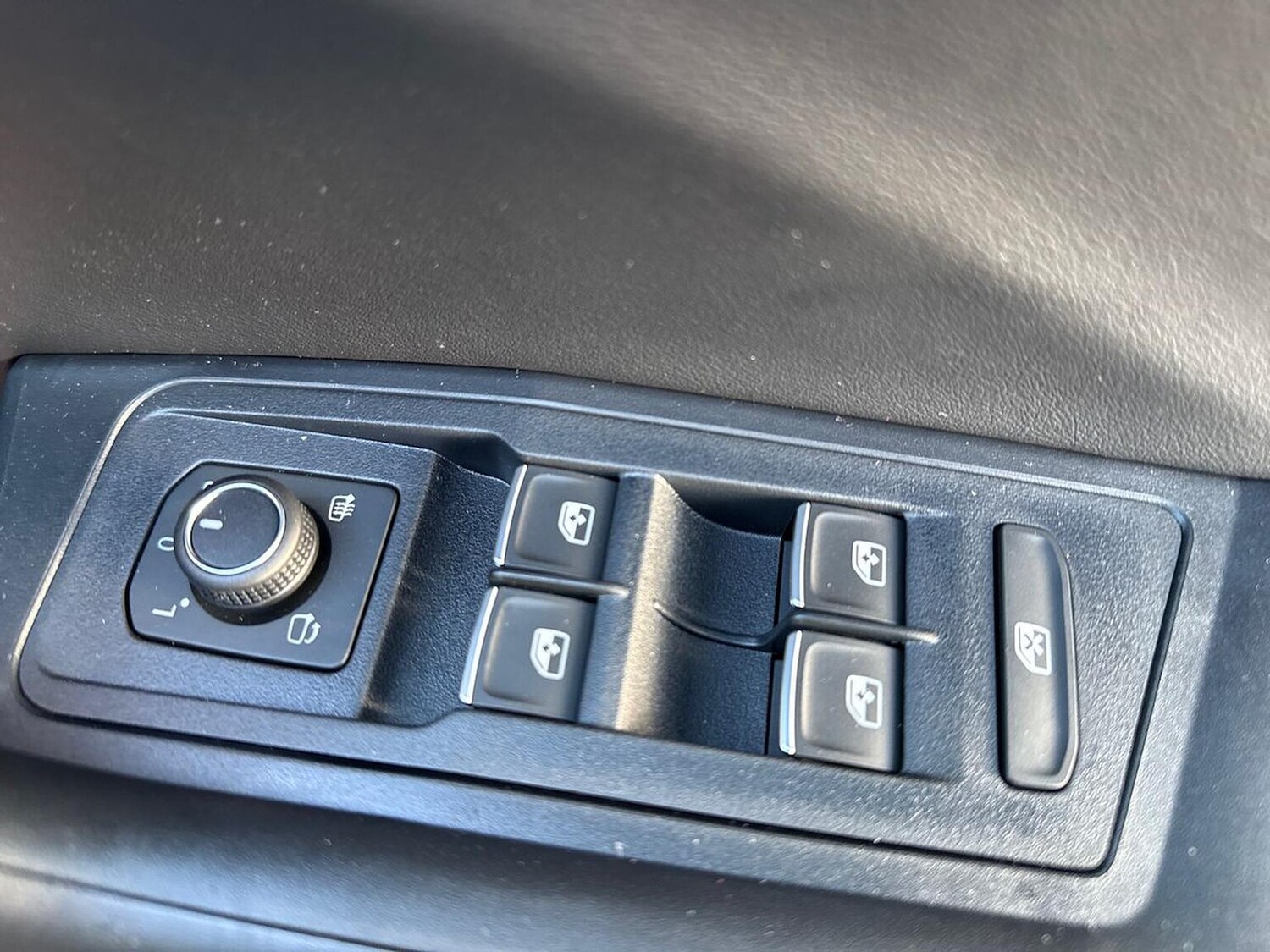 Used Volkswagen T-Roc 2025 for sale - 77528872: Photo 21