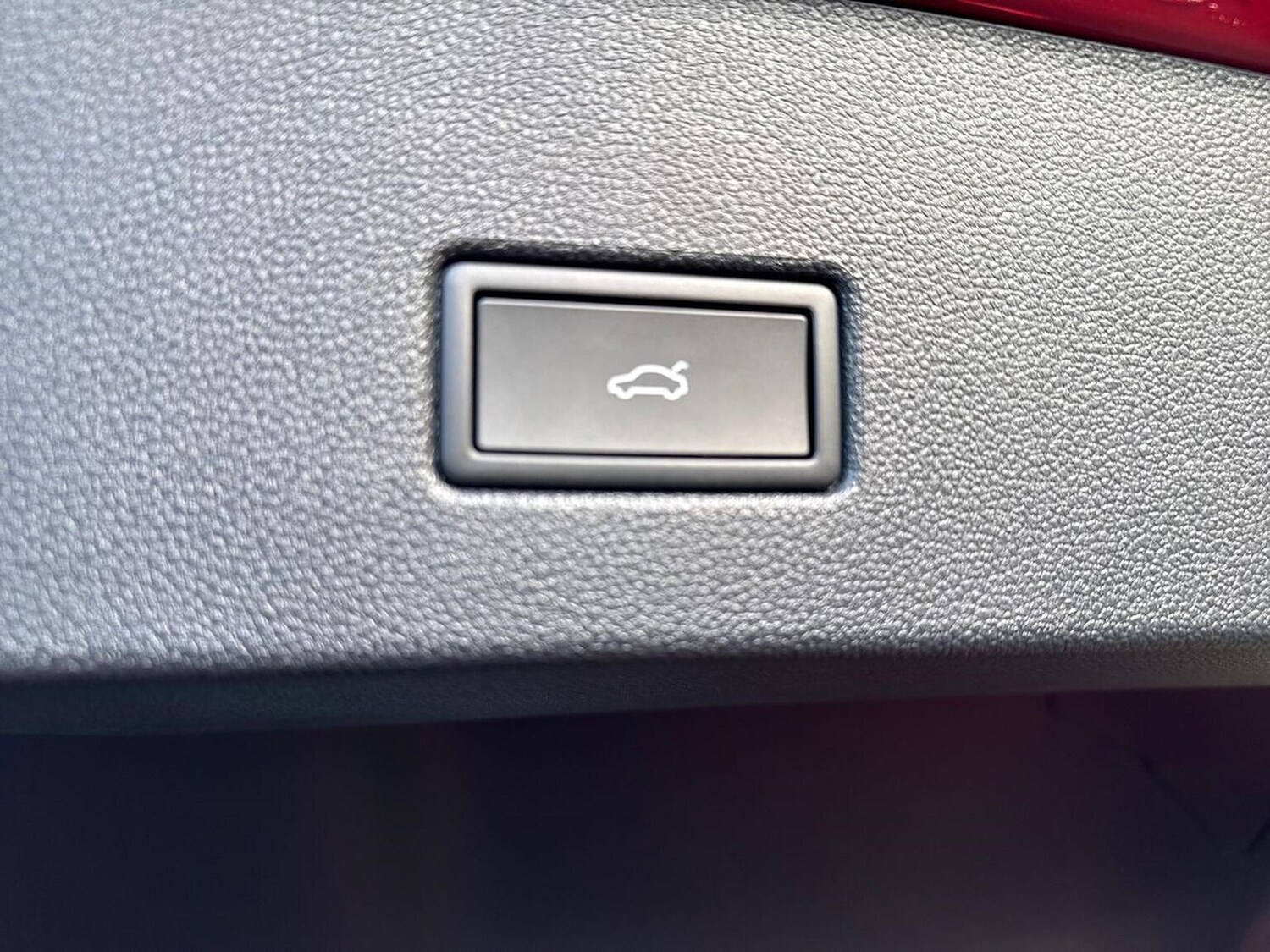 Used Volkswagen T-Roc 2025 for sale - 77528872: Photo 29