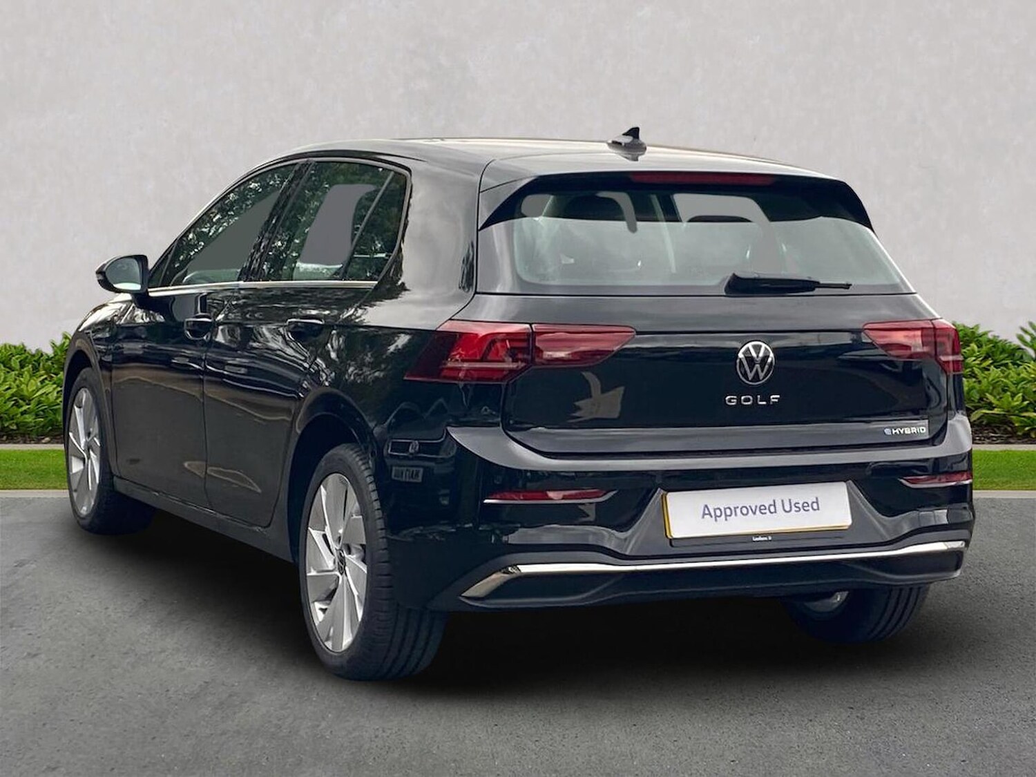 Used Volkswagen Golf 2025 for sale - 78195484: Photo 2