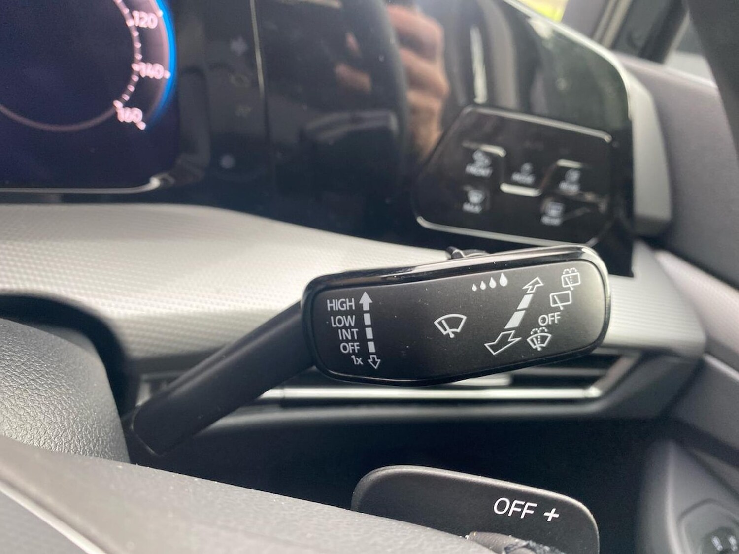 Used Volkswagen Golf 2025 for sale - 78195484: Photo 28