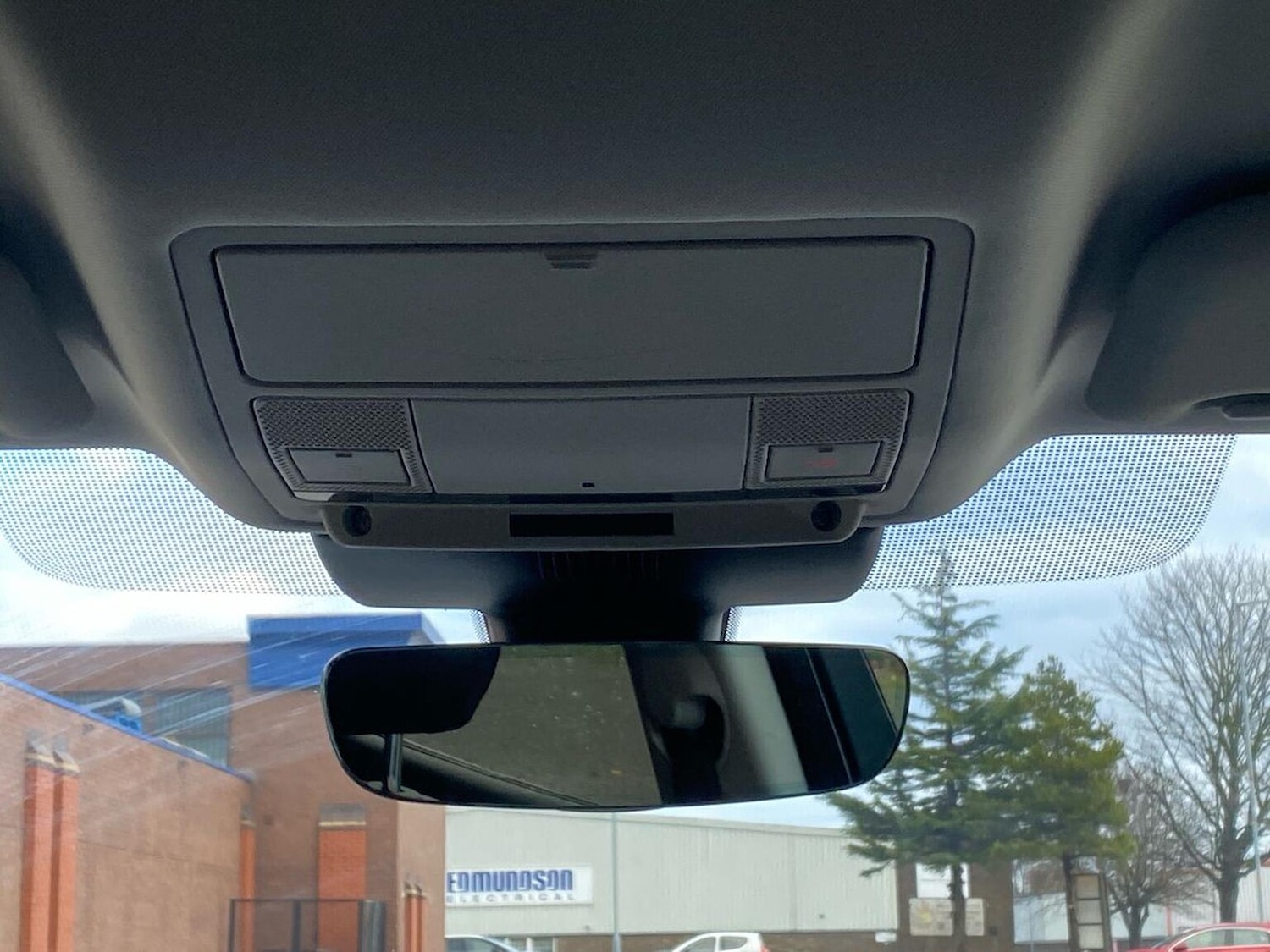 Used Jaguar E-Pace 2019 for sale - 76682570: Photo 14